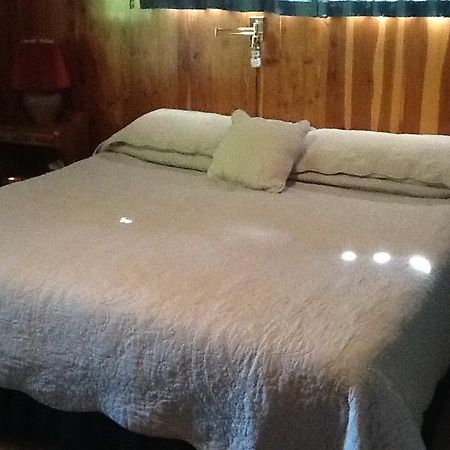 Beach Estates Inn Bed And Breakfast Нанаймо Экстерьер фото