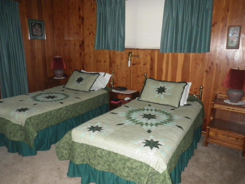 Beach Estates Inn Bed And Breakfast Нанаймо Номер фото